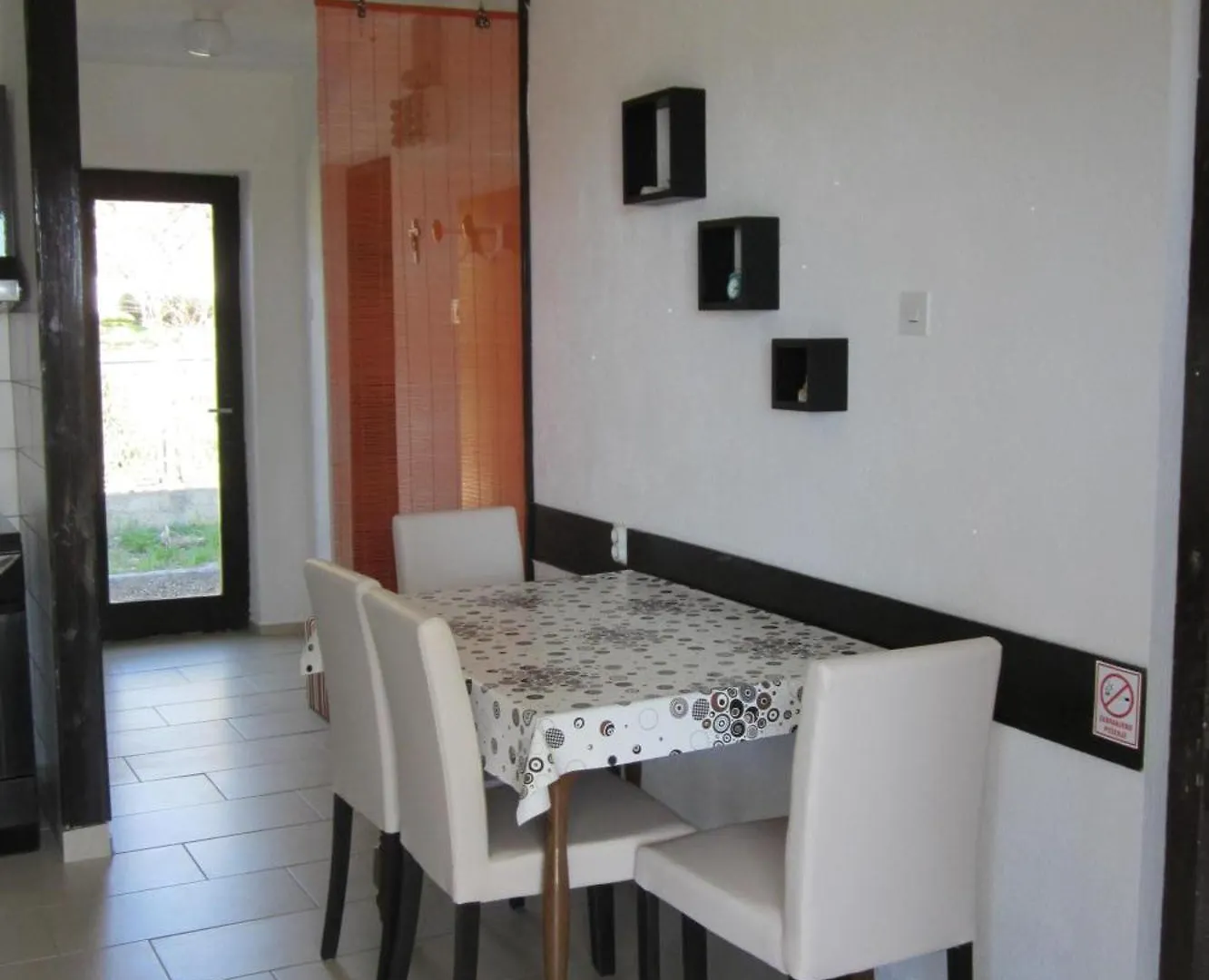 Ferienhaus Mit Ueberdachter Terrasse Und Meerblick Pakostane